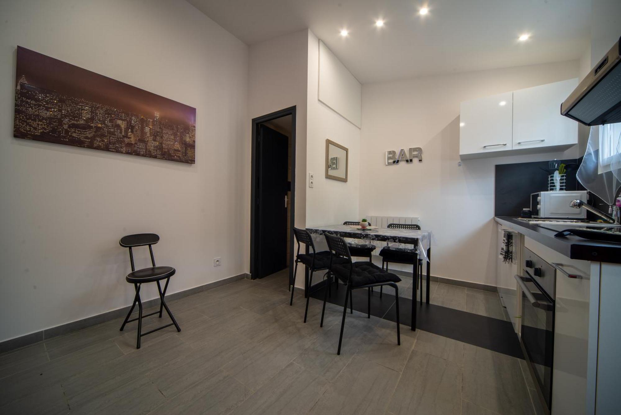 La Serenade Numero 4 Montreuil  Exterior photo